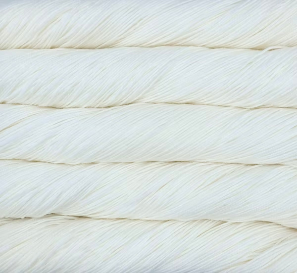 Malabrigo Arroyo White color AR943